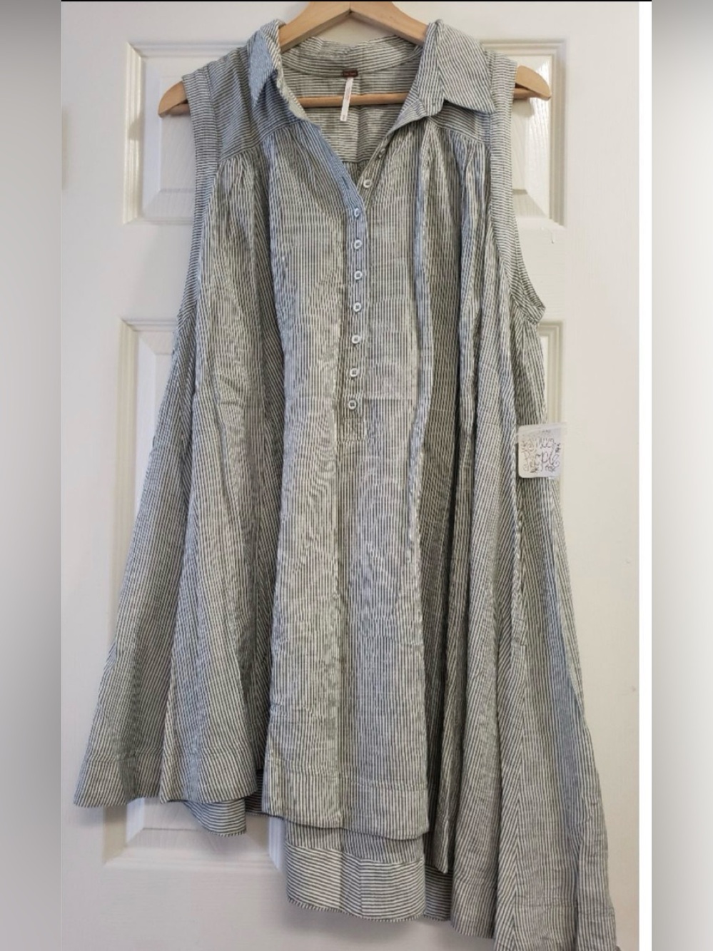 Striped Sleeveless top Gray & White